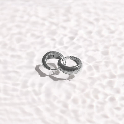 Teardrop Small Curve Hoop Earrings