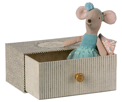 Maileg Dance mouse in daybed, Little sister - Blue