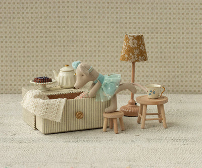 Maileg Dance mouse in daybed, Little sister - Blue
